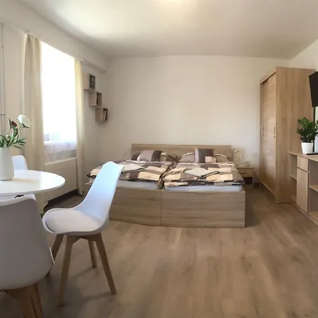 Apartman Podfaustinkou Сушице Экстерьер фото