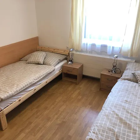 Apartman Podfaustinkou Сушице Экстерьер фото