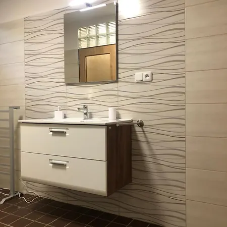 Apartman Podfaustinkou Сушице Экстерьер фото