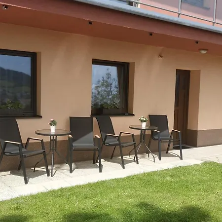 Apartman Podfaustinkou Сушице Экстерьер фото